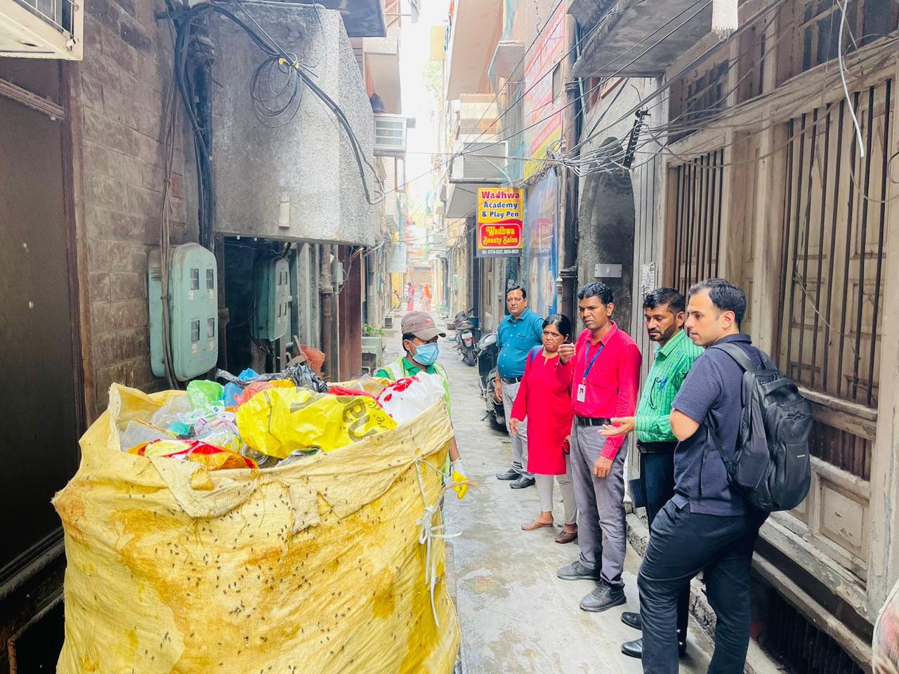 Informal Waste Workers beat the odds with help from FINILOOP 